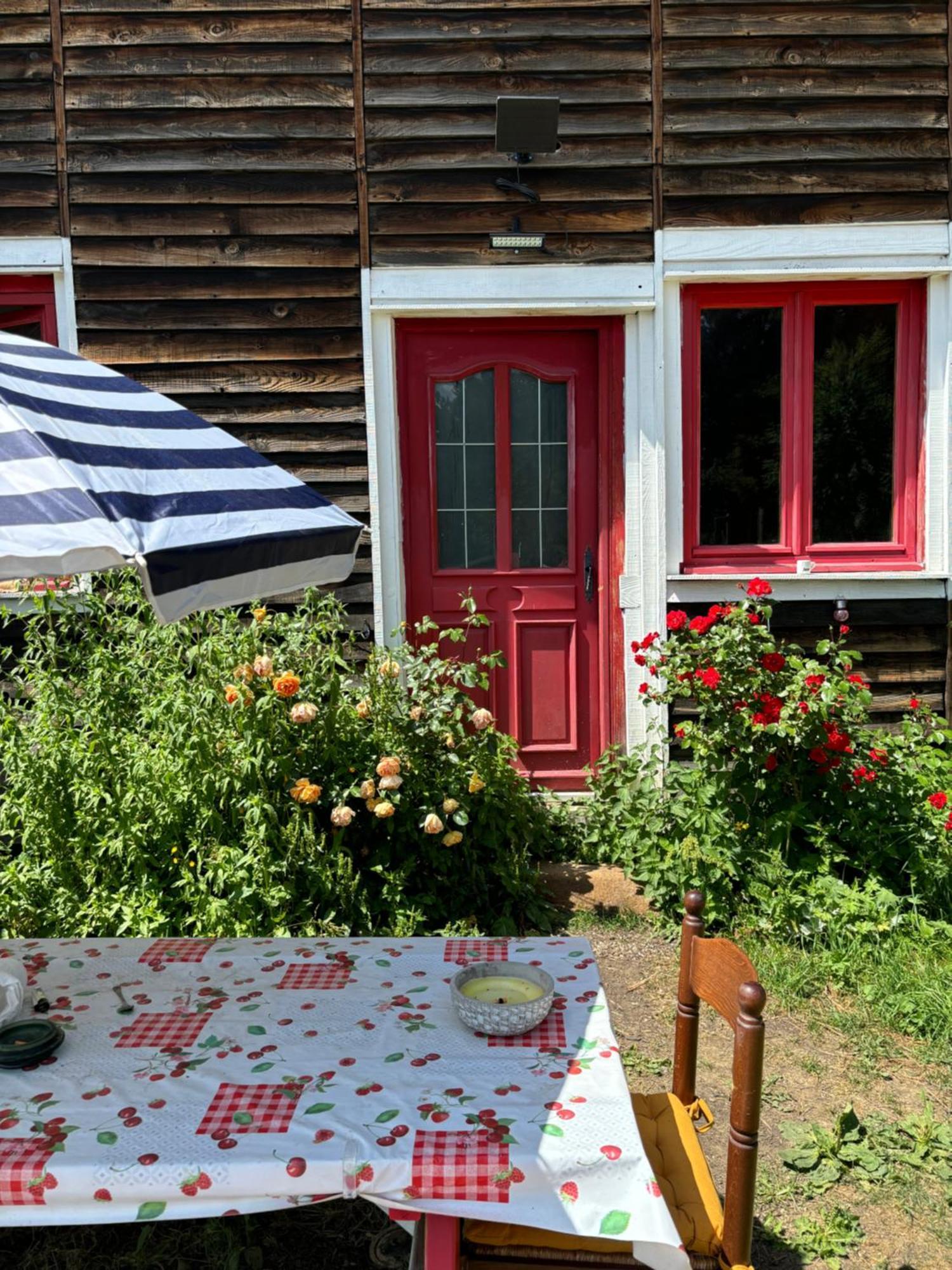 Gite Ranch Le Serpolet Лез Англ Екстериор снимка
